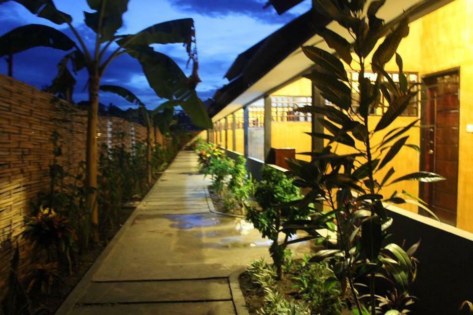 Intan Inn Hostel Quần đảo Gili Ngoại thất bức ảnh